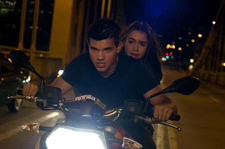 taylor-lautner-lily-collins-abduction